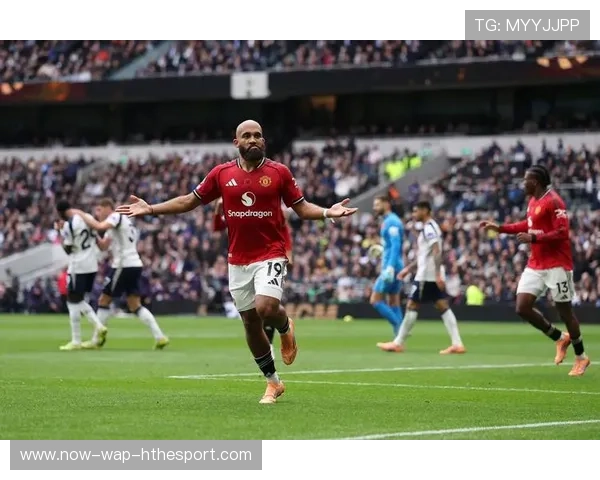 曼联全力备战热刺,年轻球员成焦点 曼联全力备战热刺,年轻球员成焦点