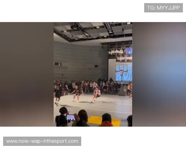 申京通过低位梦幻脚步多次戏耍对手防守球员